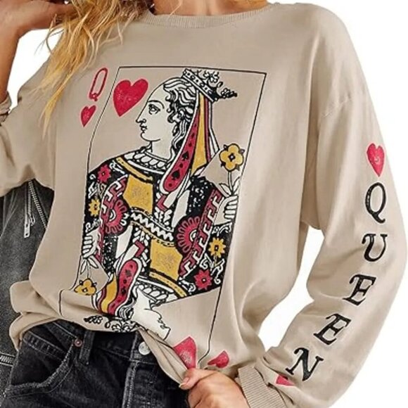 Queen of Hearts Playing Card Graphic Round Neck Sweatshirt - Picture 5 of 9
